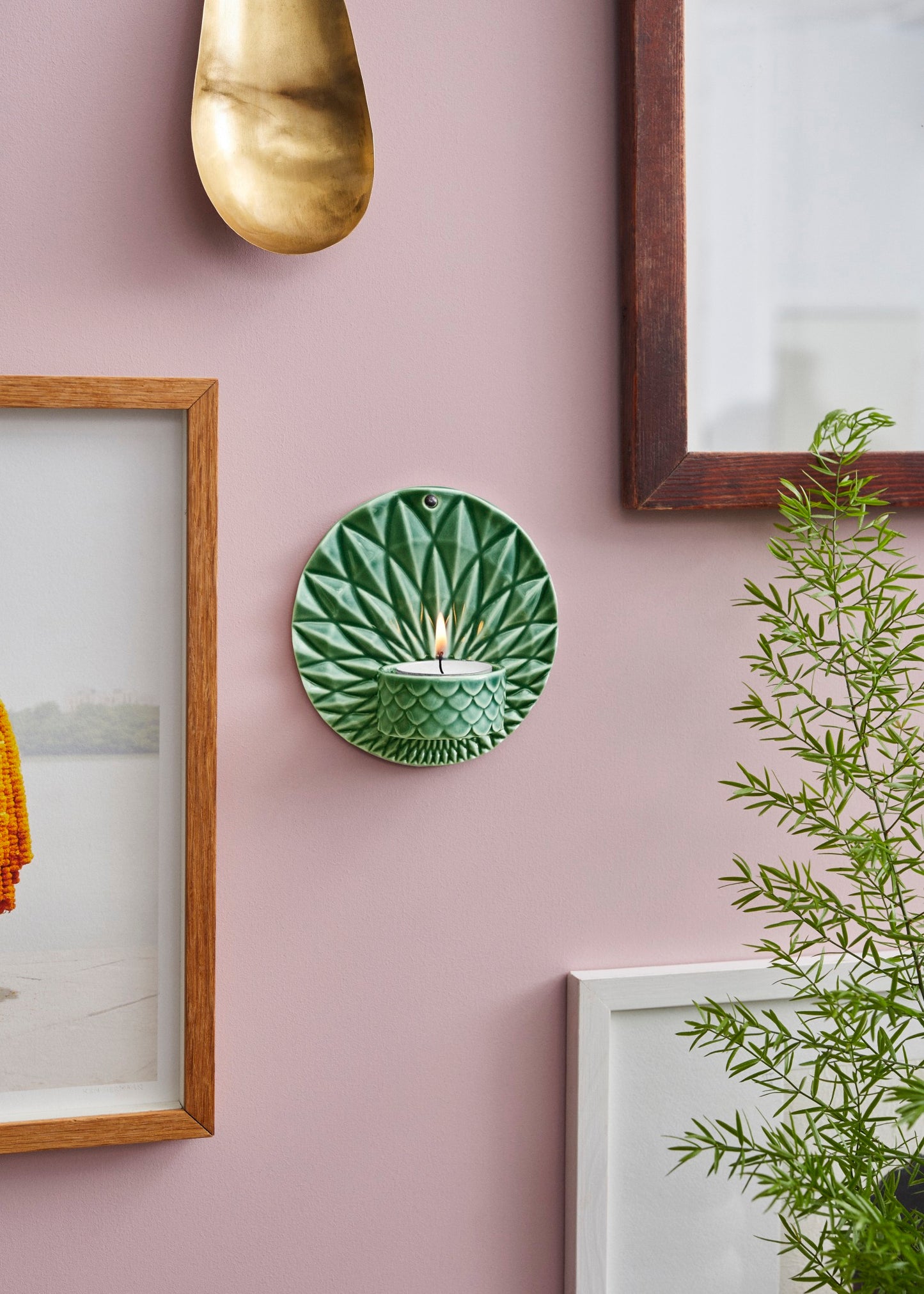 Pipanella Wall Votive Scales Green